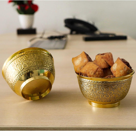 Pure Source India Vintage Style Pure Brass Decorative Bowl with Floral Etching, 3.25 Inch Set of 2 | Traditional Brass Katori for Pooja, Prasad, Dry Fruits, Home Decor & Gifting