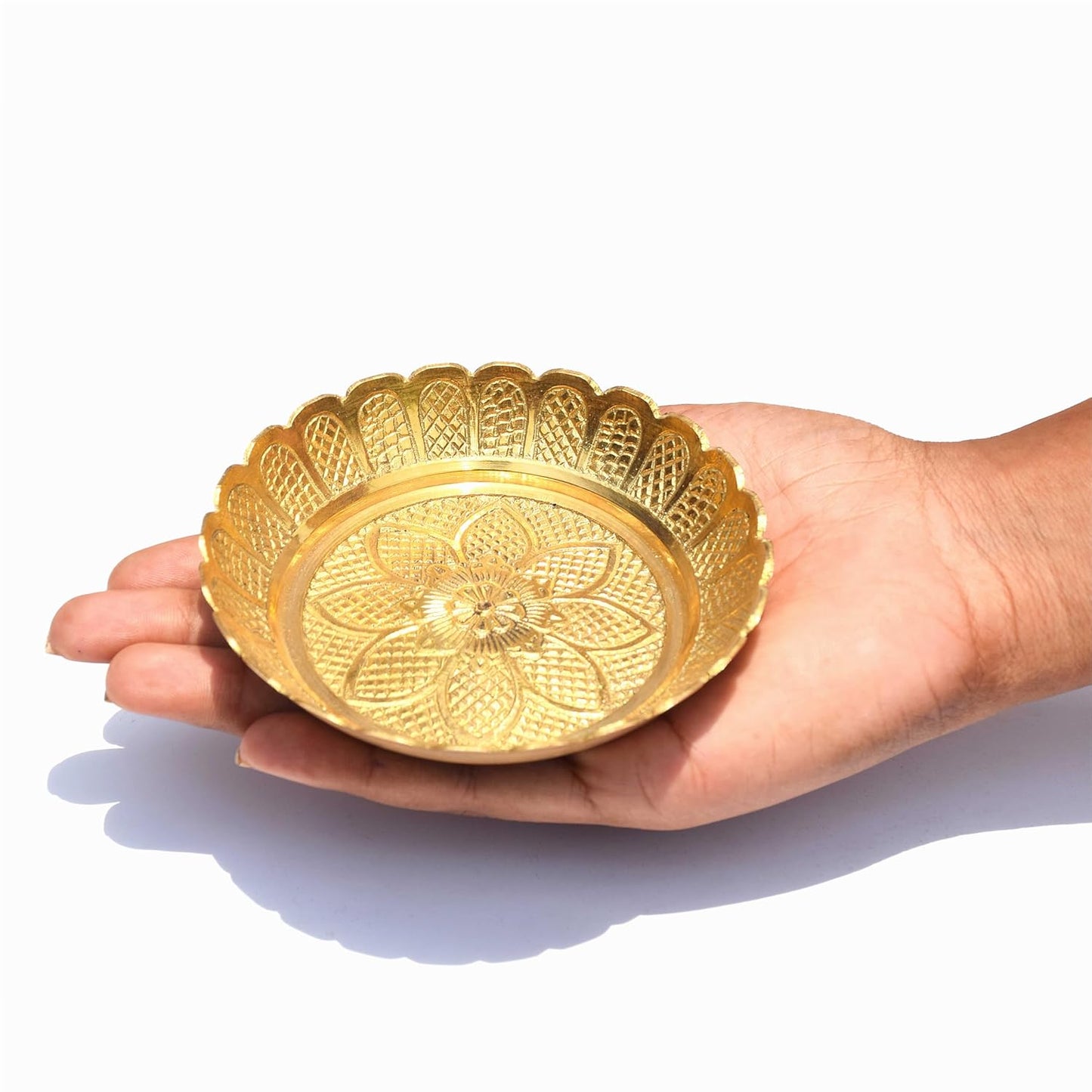 Pure Source India Pure Brass Small Pooja Plate 4.25 Inch with Flower Embossed Design | Traditional Bhog Plate for Puja, Aarti, Prasad, Mandir, Religious Rituals, Home Decor & Gifting