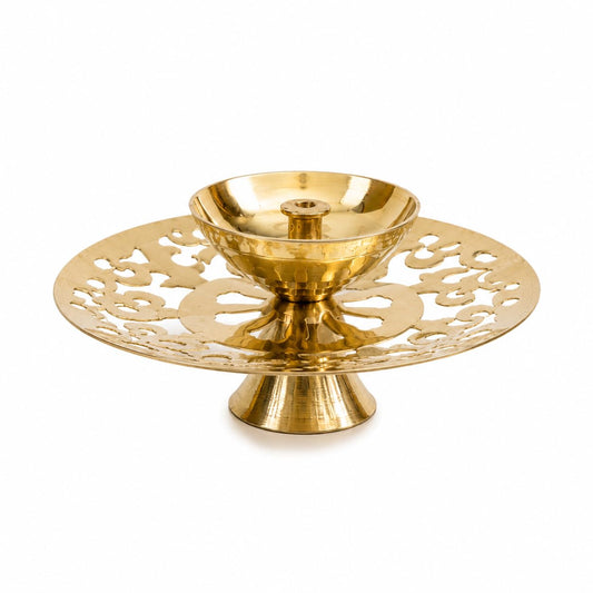 Pure Source India Aaradhya Brass Diya with Decorative Plate, 8 cm | 30 ml Capacity | Traditional Brass Deepak for Puja, Temple, Home Mandir, Diwali Decoration & Festival Gifting
