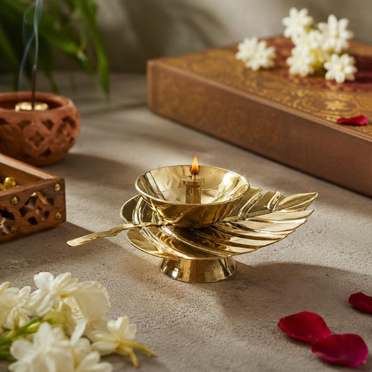 Pure Source India Brass Jyot Diya with Leaf Design Plate, 3.5 cm | Traditional Oil Lamp for Pooja Room, Temple & Home Decor | Brass Deepam for Diwali, Navratri & Daily Worship