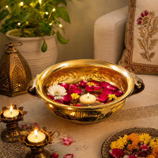 Pure Source India Brass Urli Bowl with Handles, 600ml Decorative Floating Flower Bowl for Home Decor, Diwali Decoration, Rangoli, Center Table, Wedding & Festive Decoration