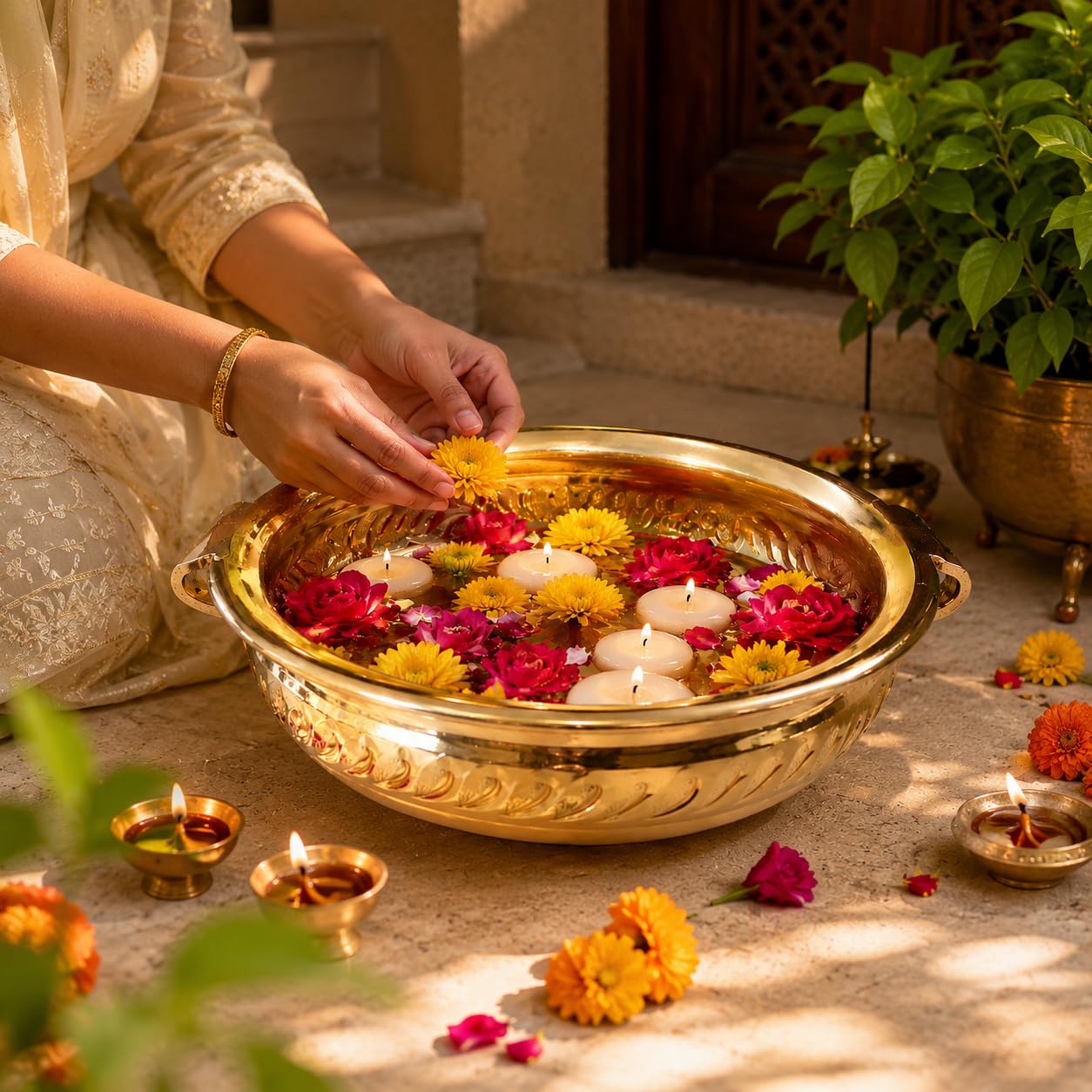 Pure Source India Handmade Brass Urli Bowl for Home Decor & Puja | Decorative Floating Flower Bowl for Entrance, Living Room, Festivals, Diwali Decoration (12 Inch)