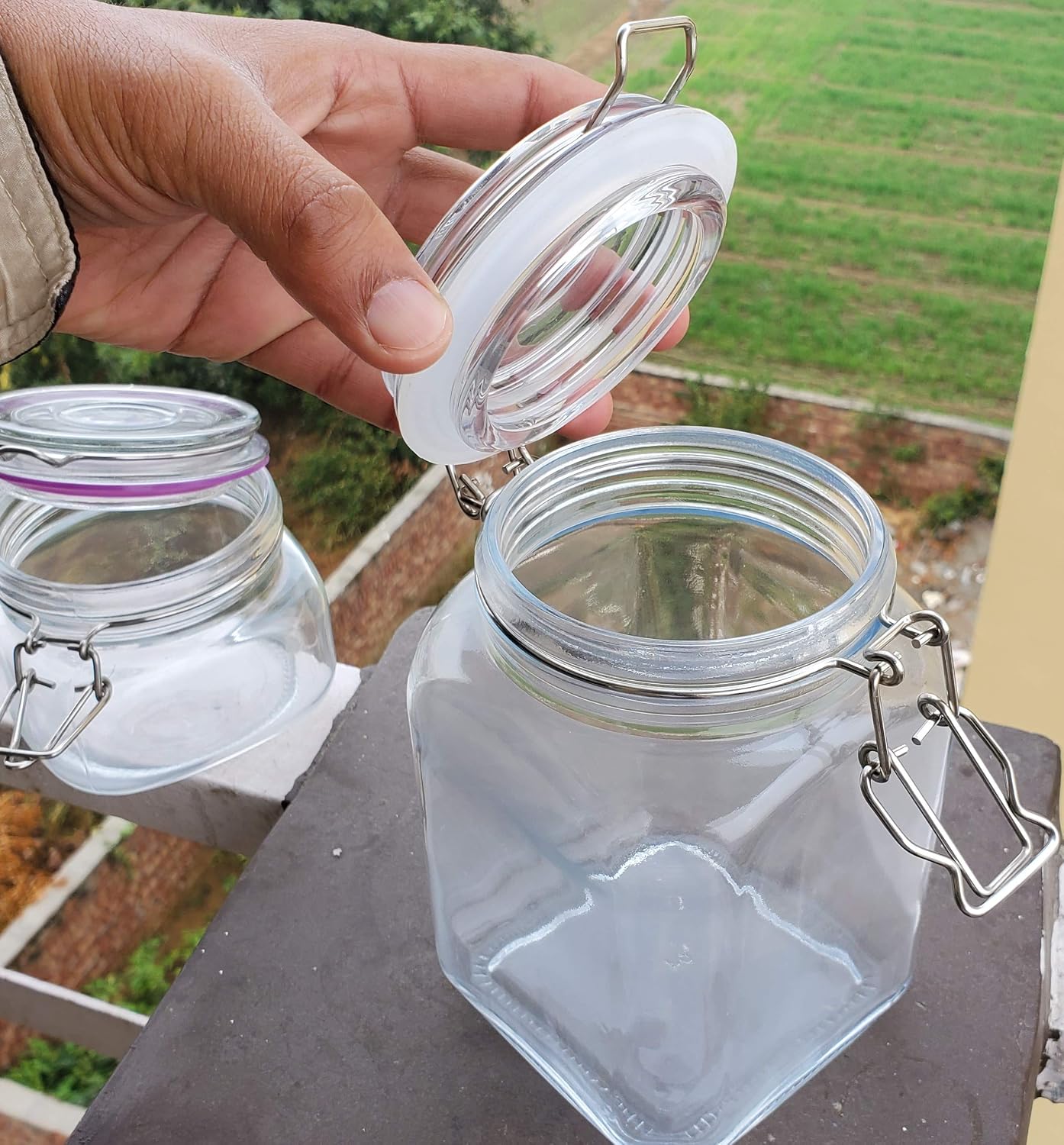 Pure Source India Still Clamp Lock Glass Storage Jar, 1 LTR,Clear
