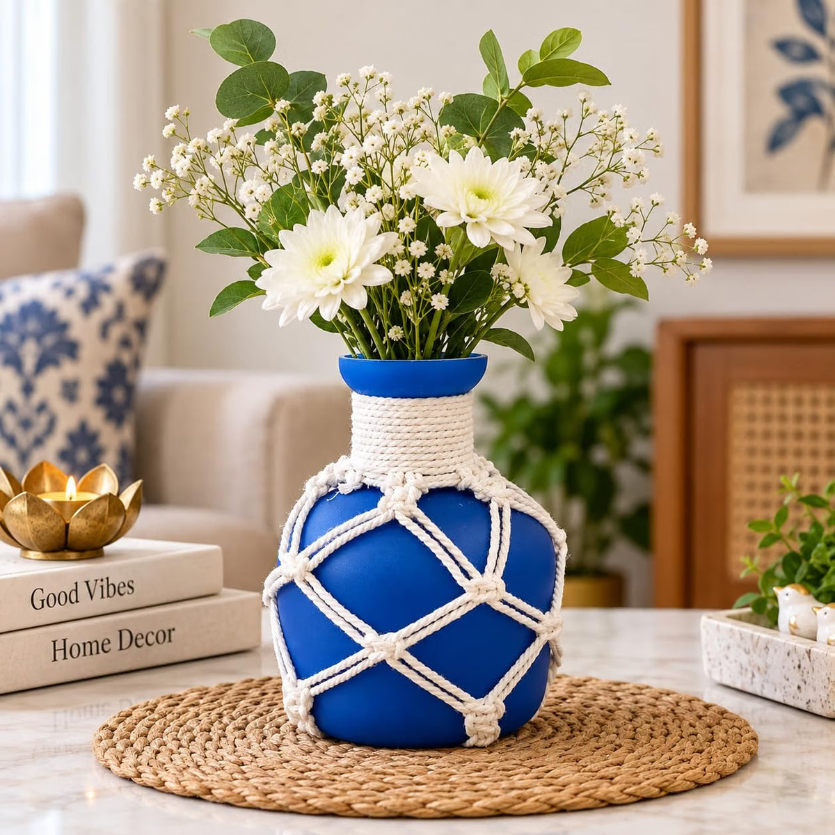 Pure Source India Decorative Blue Flower Vase with Macramé Rope Design | Tabletop Home Décor Vase for Living Room, Dining Table & Office