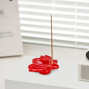 Pure Source India Ceramic Lotus Shape Incense Holder for Temple, Office & Home Decor (2.7 Inch) (Red)