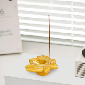 Pure Source India Ceramic Lotus Shape Incense Holder for Temple, Office & Home Decor (2.7 Inch) (Yellow)