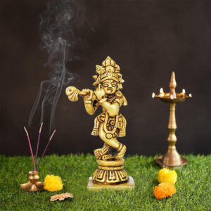 Pure Source India Pure Brass Lord Krishna Idol with Flute (7.5 cm) | Shree Lord Krishna Statue for Home Decor, Office Desk | Gift for House Warming (106 gm)