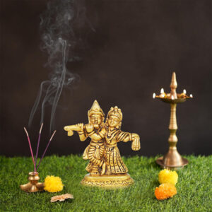 Pure Source India Pure Brass Radha Krishna Murti (Size: 7.5 cm) | Radha Krishna Statue | Radha Krishna Idol for Gift (186 gm)